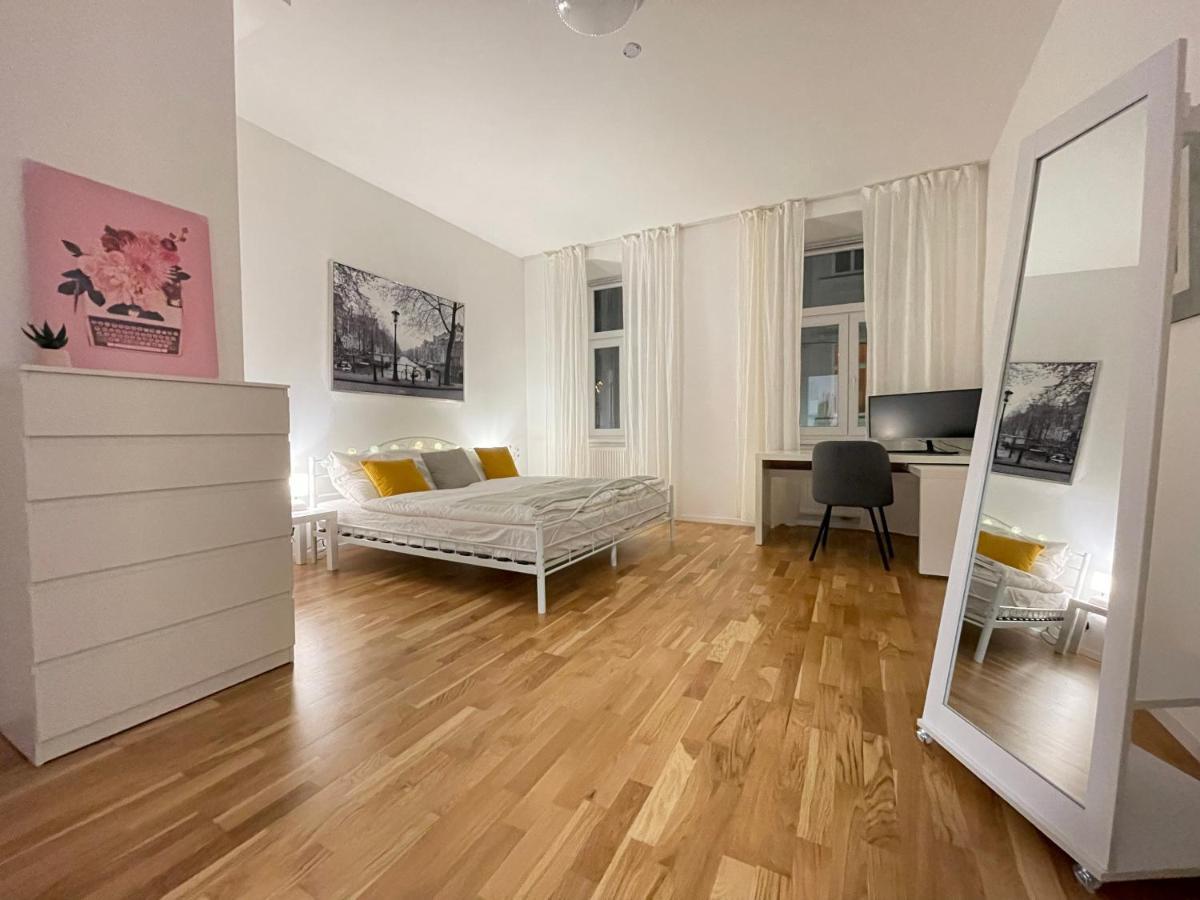 Big Apartment Вена Экстерьер фото