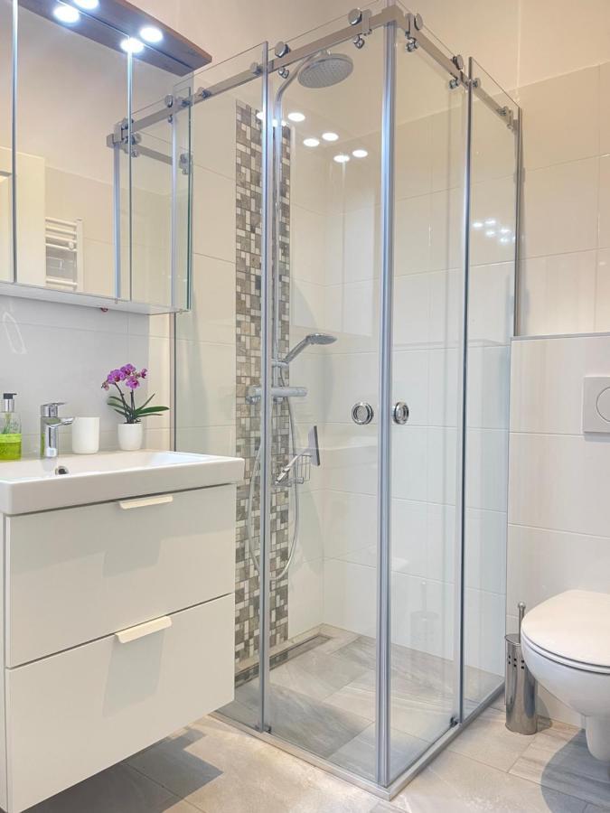 Big Apartment Вена Экстерьер фото